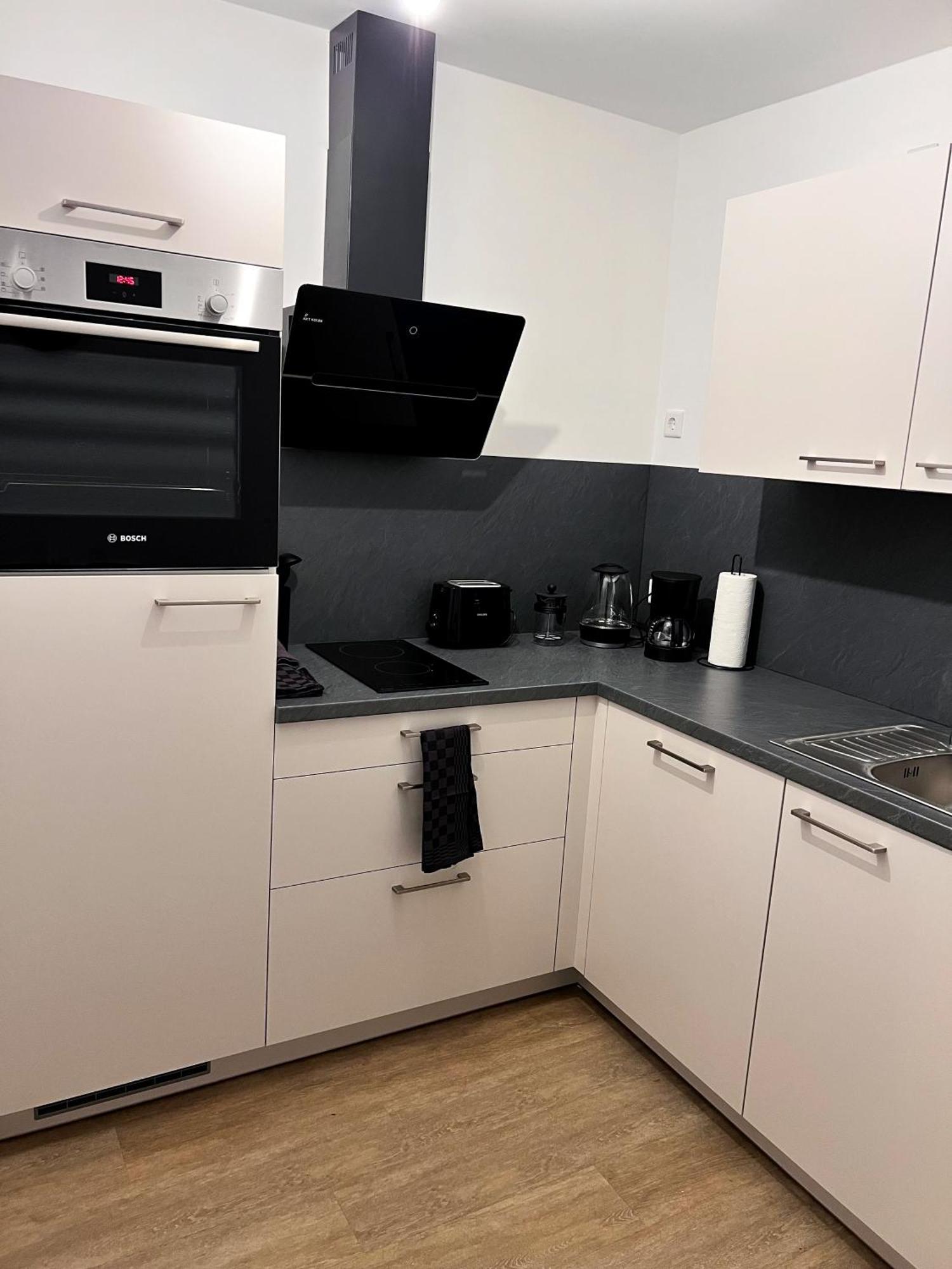 Zentrale Wohlfuehloase Mit Parkplatz Lägenhet Osnabrück Exteriör bild